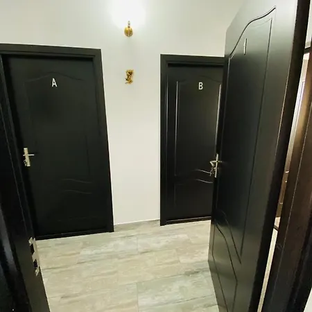 Casa Matili-1St Floor Of The House Apartment Piatra Neamt Exterior photo