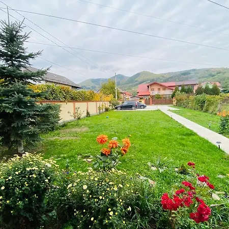 Casa Matili-1St Floor Of The House Apartment Piatra Neamt Exterior photo